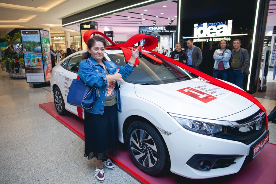 BirKart müştərisi Honda Civic qazandı!